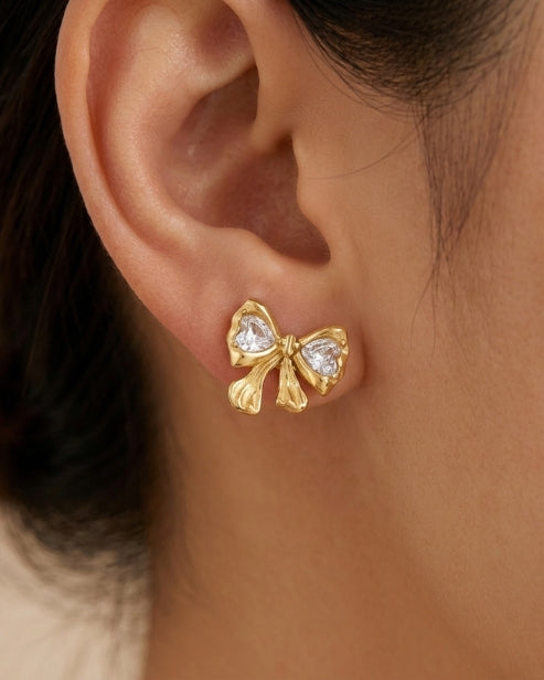 Linda bow Earring Image 2