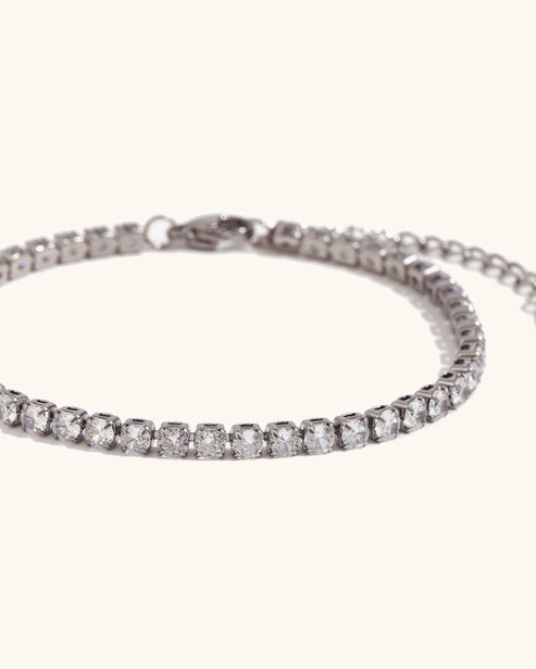 Charlotte Silver Image 3