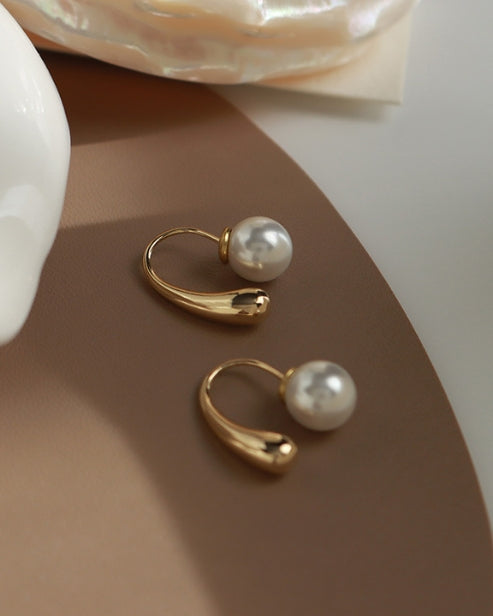 Elowen Pearl Hoop Image 3