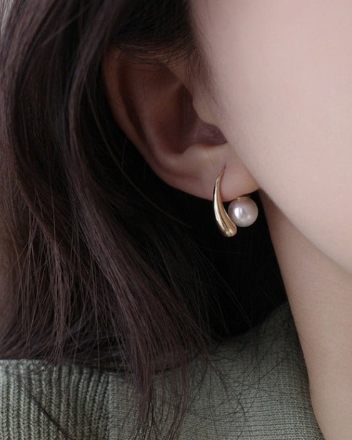 Elowen Pearl Hoop